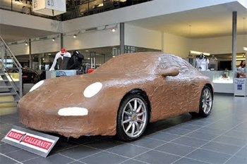 Chocolate-Porsche-911-1.jpg