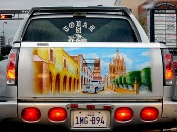 mexican_airbrushed_tailgate_02.jpg